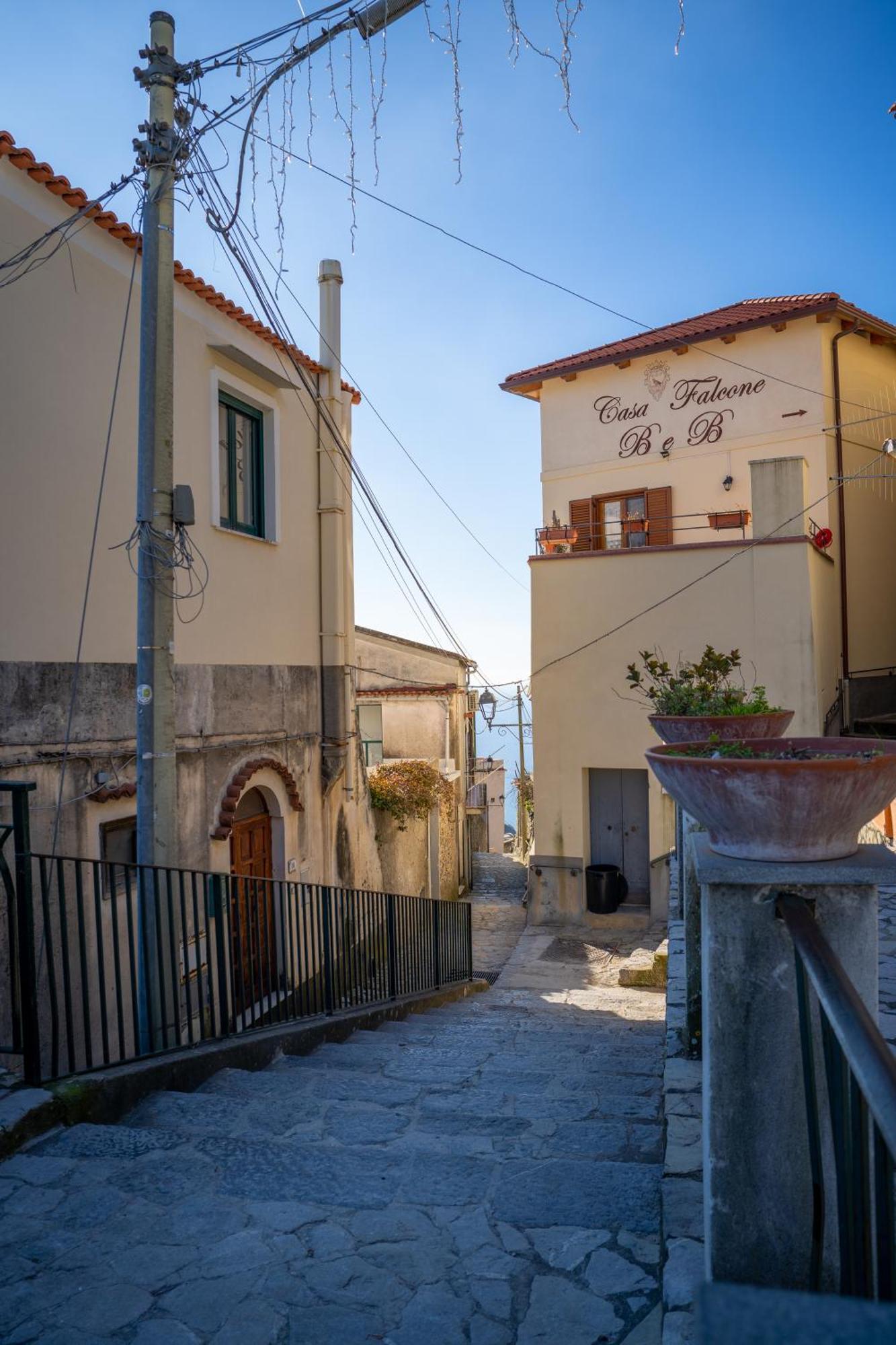 Minuta Skyline Apartment Pontone Exterior photo